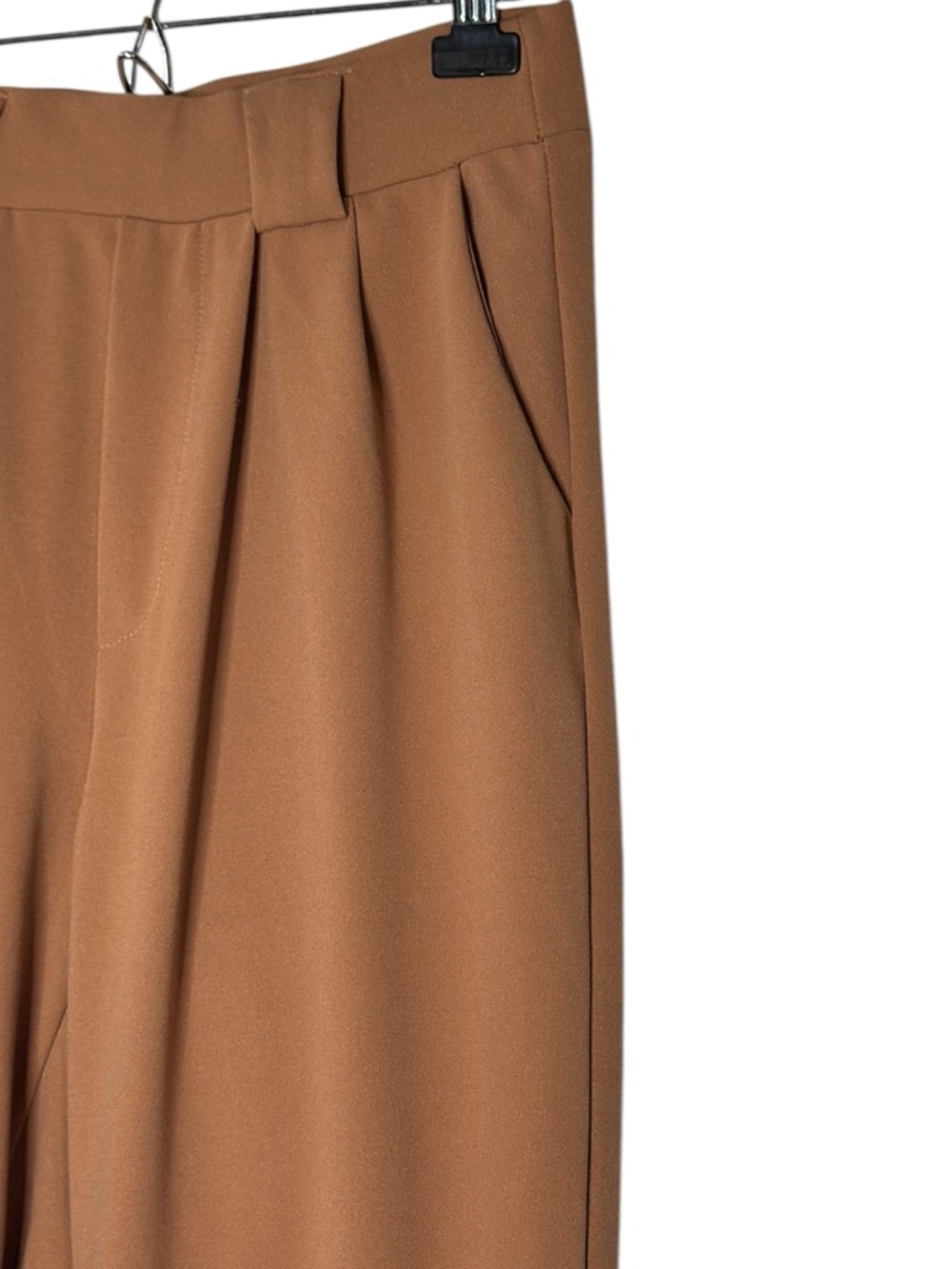 Soho Apparel Brown Pleated Pants Size L High Rise Cropped Tapered Minimalist - Picture 6 of 11